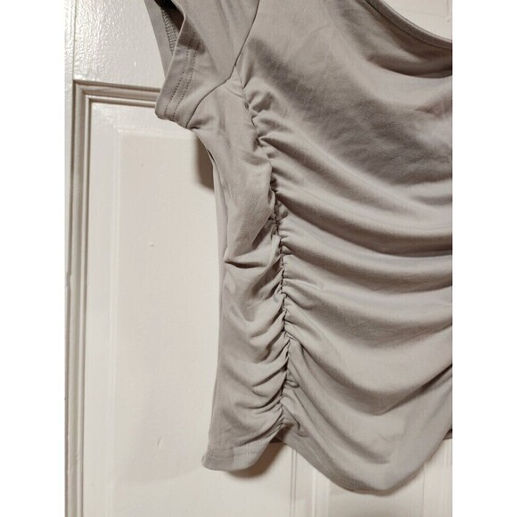 Shein Womens Light Grey Side Rouched Short Sleeve Shirt Size Small - Picture 3 of 8